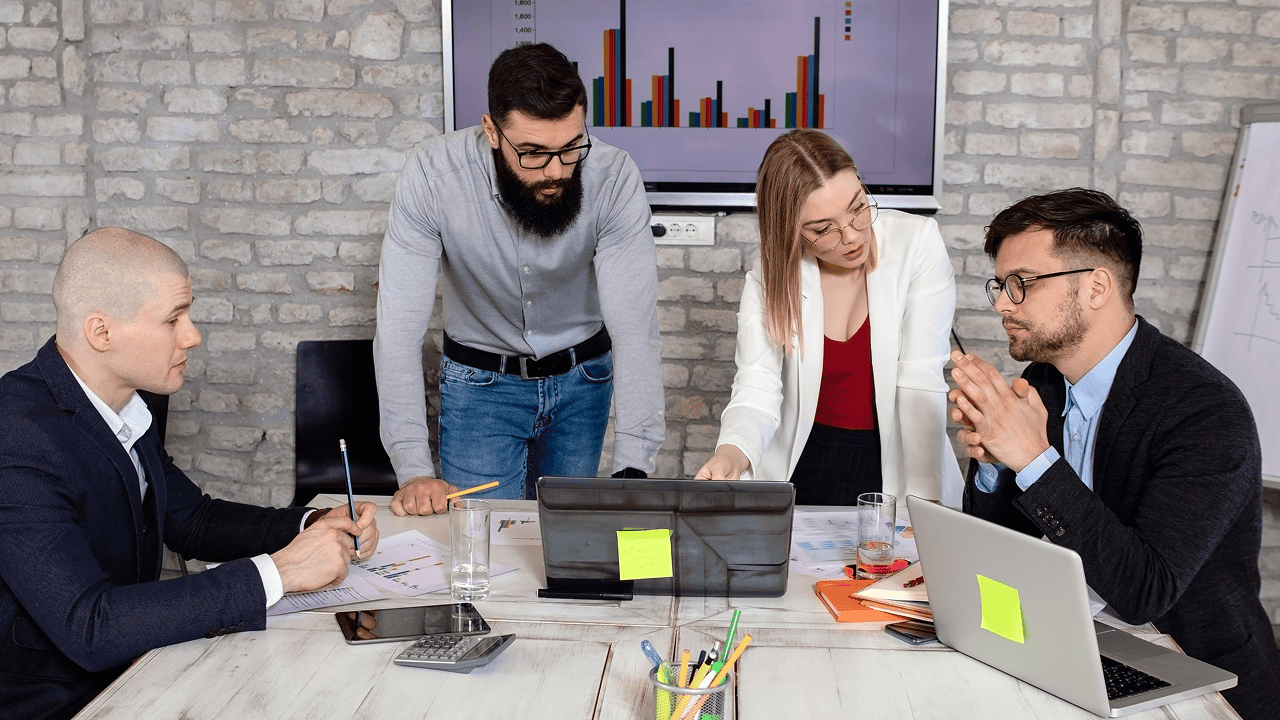 The 2025 Guide to Upskilling, Portfolios, and Networking for Long-Term Success